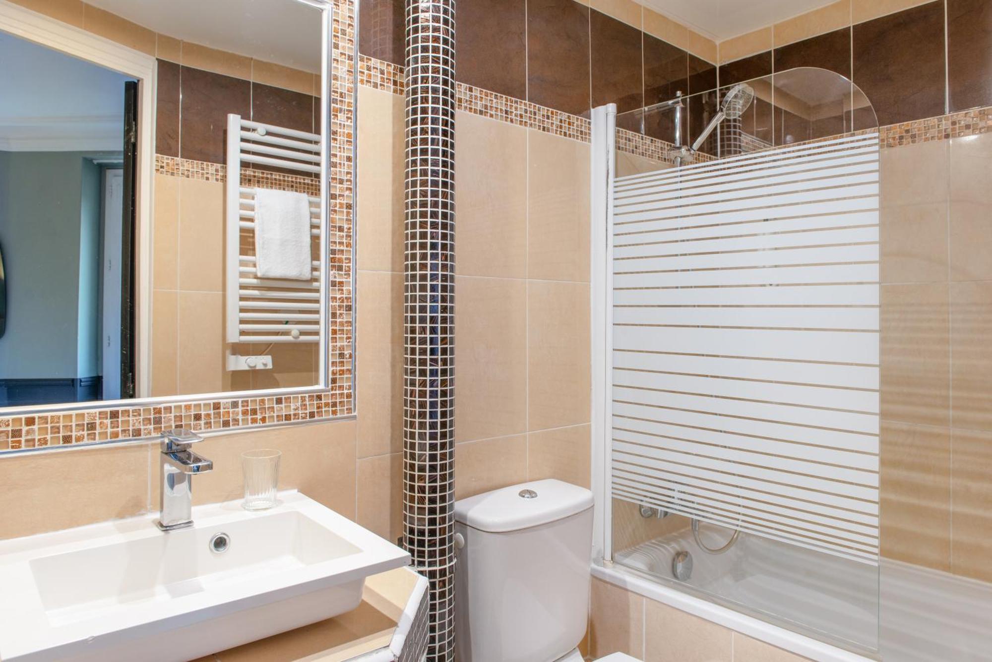 Hotel Avama Prony Paris Rom bilde