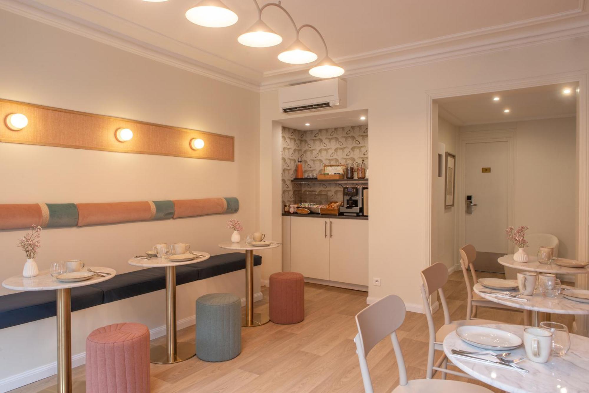Hotel Avama Prony Paris Eksteriør bilde